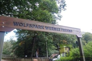 Eingang zum Merziger Wolfspark "Werner Freund".