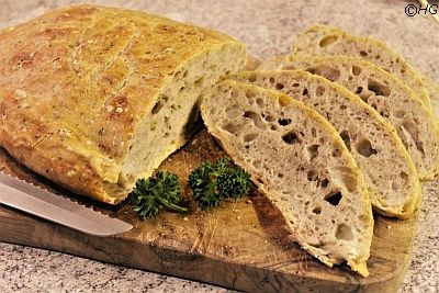 Brotbacken ohne Kneten und falten:
Leckeres Hausbrot von Lotte und Heinz Günter.
Foto: HG