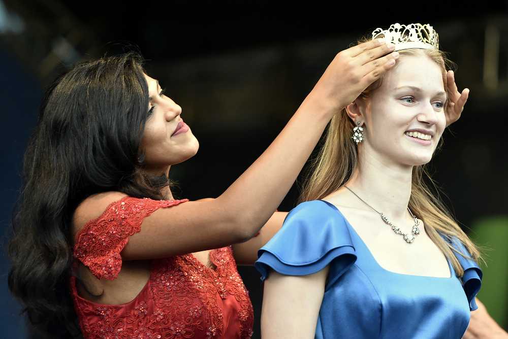 Weinfest Trier-Olewig 2025 – Krönung der Weinkönigin – Foto: Werner Neujoks