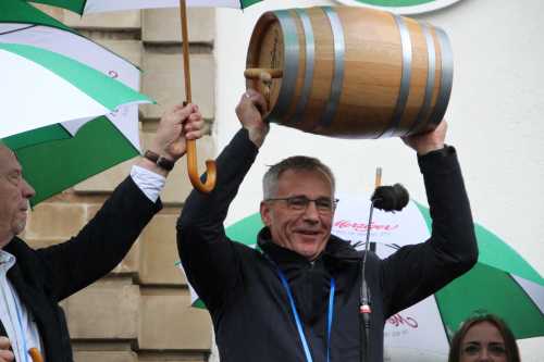 Diesjähriger Protektor des Merziger Viezfestes ist Gerald Lehmann, Bürgermeister von Luckau/Brandenburg, der Partnerstadt der Kreisstadt Merzig. Foto. regiodrei/hb